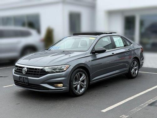 Platinum Gray Metallic 2021 Volkswagen Jetta 1.4T R-Line