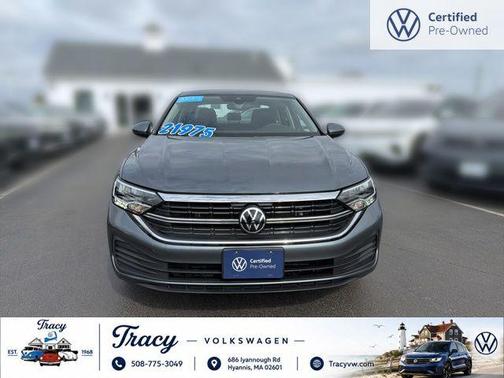 Platinum Gray Metallic 2023 Volkswagen Jetta 1.5T SE