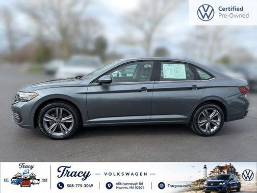 Platinum Gray Metallic 2023 Volkswagen Jetta 1.5T SE