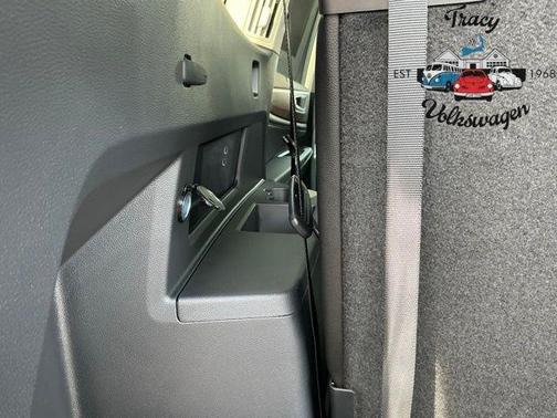2025 Volkswagen Atlas 2.0T SE w/Technology 4MOTION