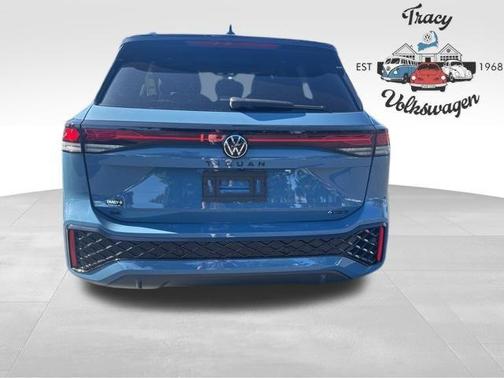 2025 Volkswagen Tiguan 2.0T SE R-Line Black 4MOTION
