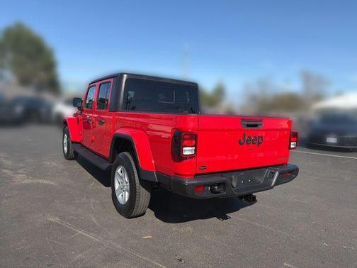 Firecracker Red Clearcoat 2021 Jeep Gladiator Sport S