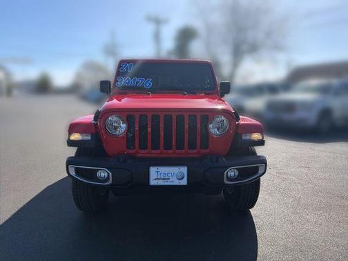 Firecracker Red Clearcoat 2021 Jeep Gladiator Sport S