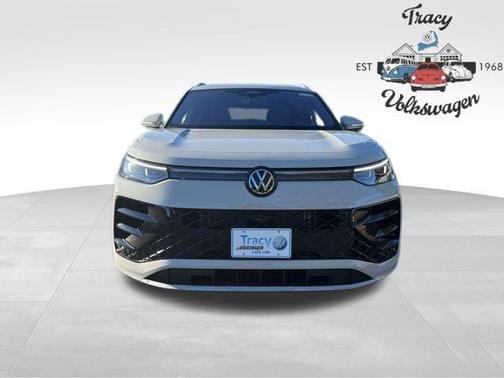 2026 Volkswagen Tiguan SE R-Line