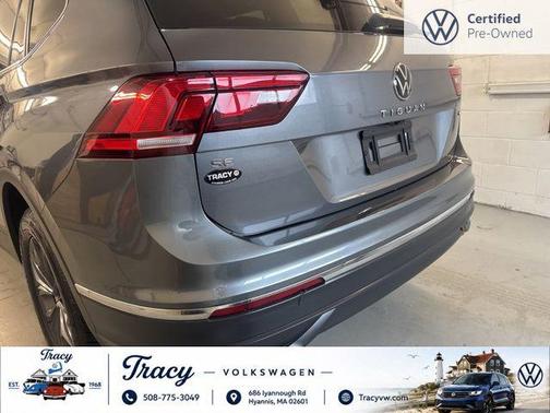 Platinum Gray Metallic 2023 Volkswagen Tiguan 2.0T SE 4MOTION