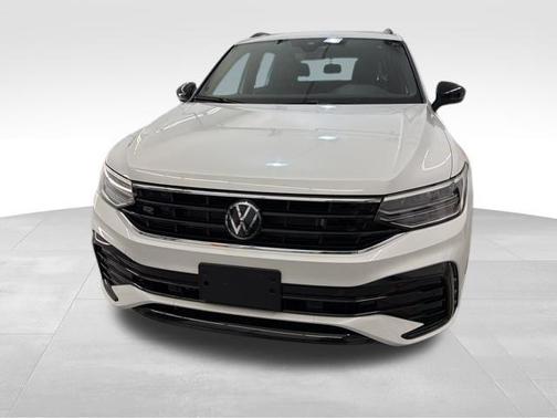 2024 Volkswagen Tiguan 2.0T SE R-Line Black 4MOTION