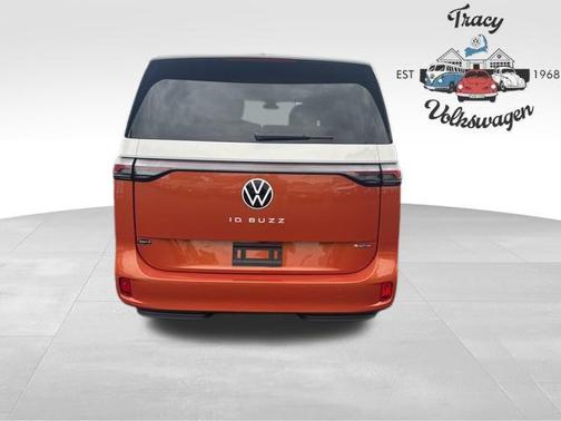 2025 Volkswagen ID. Buzz Pro S Plus with 4MOTION