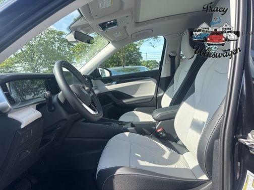 2025 Volkswagen Tiguan 2.0T SE 4MOTION