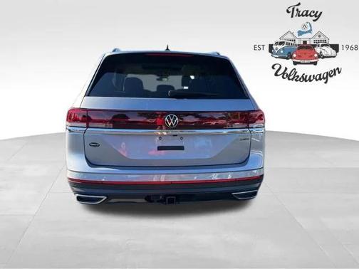 2026 Volkswagen Atlas 2.0T SE w/Technology 4MOTION