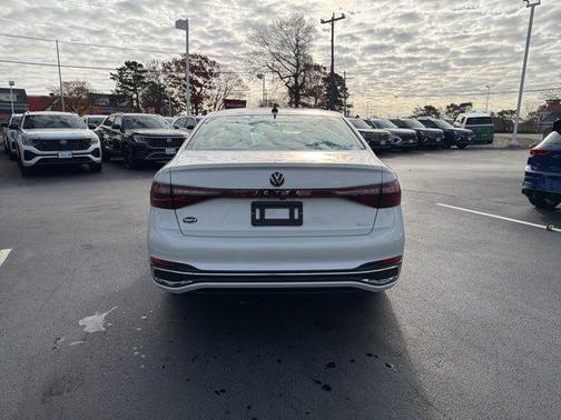 2025 Volkswagen Jetta 1.5T SEL