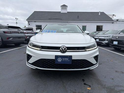 2025 Volkswagen Jetta 1.5T SE