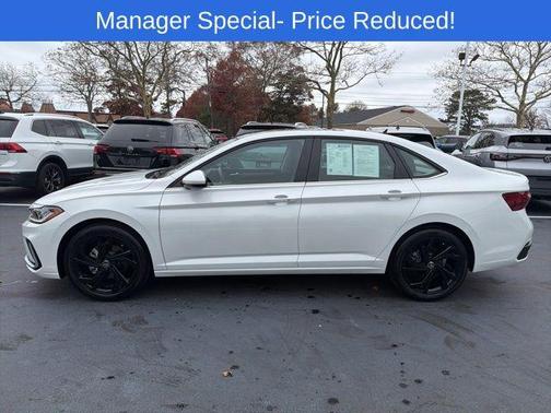 2025 Volkswagen Jetta 1.5T SE