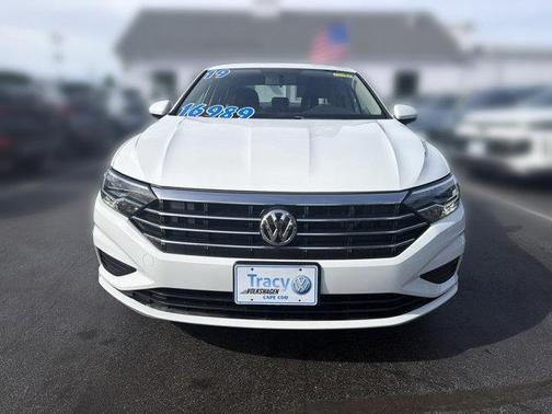 Pure White 2019 Volkswagen Jetta 1.4T S