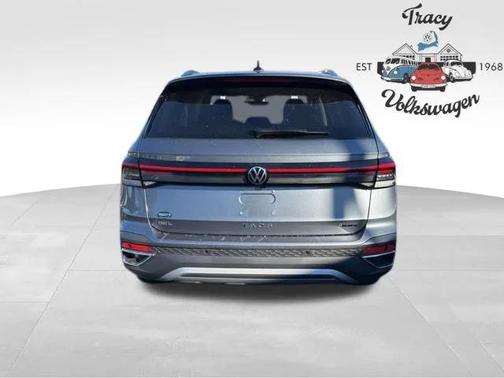 2026 Volkswagen Taos SEL