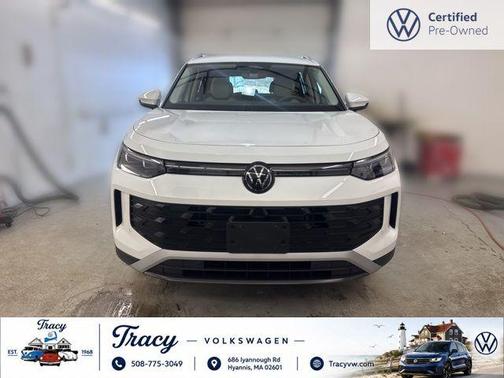 Pure White 2025 Volkswagen Tiguan 2.0T SE 4MOTION