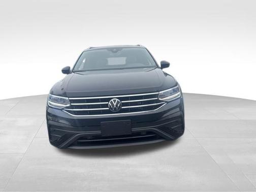2024 Volkswagen Tiguan 2.0T SE 4MOTION