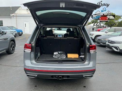 2025 Volkswagen Atlas 2.0T SEL