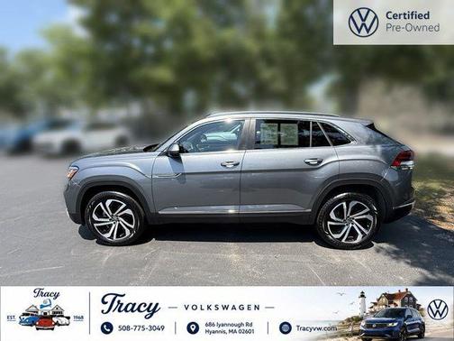 Platinum Gray Metallic 2023 Volkswagen Atlas Cross Sport 3.6L V6 SEL