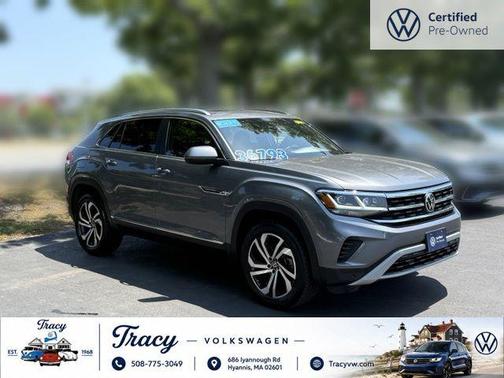 Platinum Gray Metallic 2023 Volkswagen Atlas Cross Sport 3.6L V6 SEL