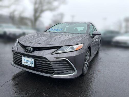 Predawn Gray Mica 2022 Toyota Camry XLE
