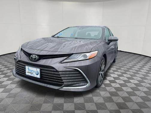 Predawn Gray Mica 2022 Toyota Camry XLE