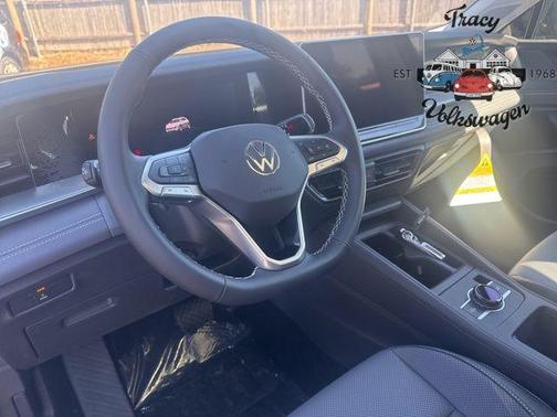 2025 Volkswagen Tiguan 2.0T SE 4MOTION