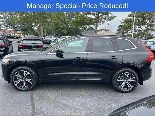 2022 Volvo XC60 B5 Momentum