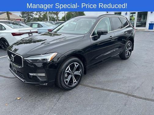 2022 Volvo XC60 B5 Momentum