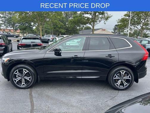 2022 Volvo XC60 B5 Momentum