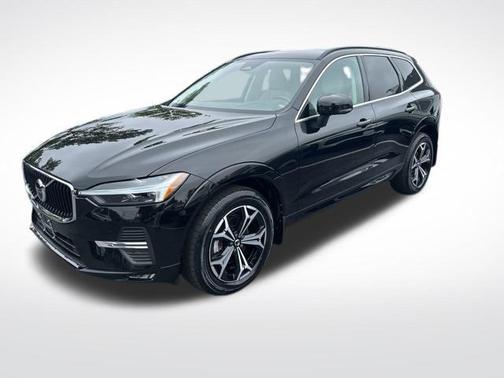 2022 Volvo XC60 B5 Momentum