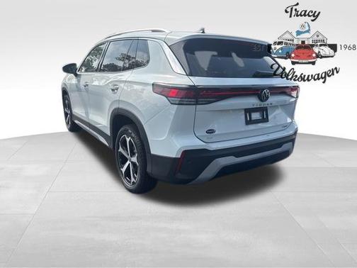 2025 Volkswagen Tiguan 2.0T SE 4MOTION