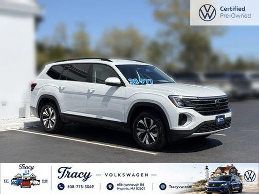 opal white pearl 2026 Volkswagen Atlas 2.0T SE