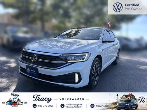 Opal White Pearl 2024 Volkswagen Jetta 1.5T SEL