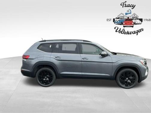 2025 Volkswagen Atlas 2.0T SE w/Technology 4MOTION