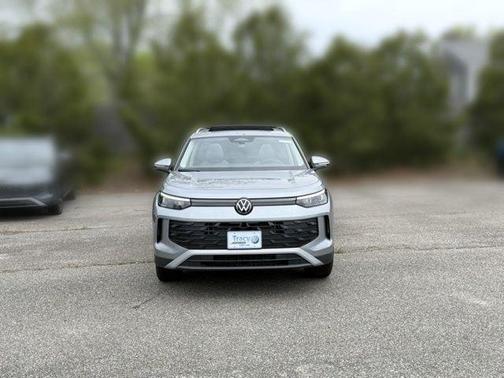Pyrite Silver 2026 Volkswagen Tiguan 2.0T SE 4MOTION