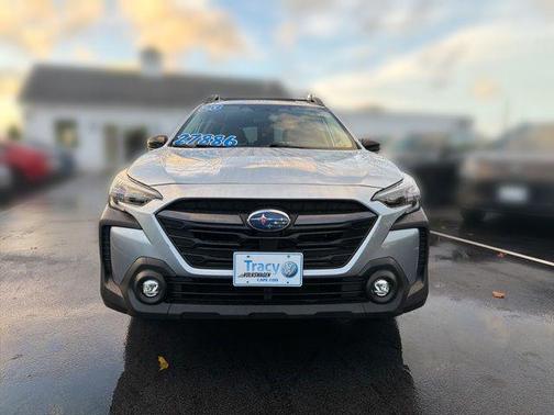 Ice Silver Metallic 2023 Subaru Outback Premium