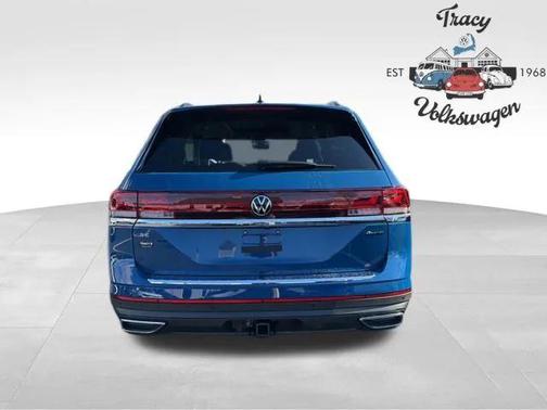 2026 Volkswagen Atlas 2.0T SE w/Technology 4MOTION