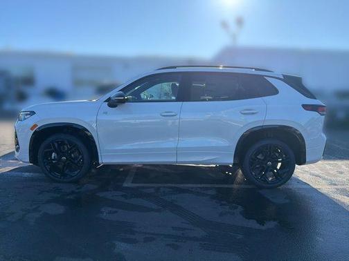 opal white pearl 2026 Volkswagen Tiguan 2.0T SE R-Line Black 4MOTION