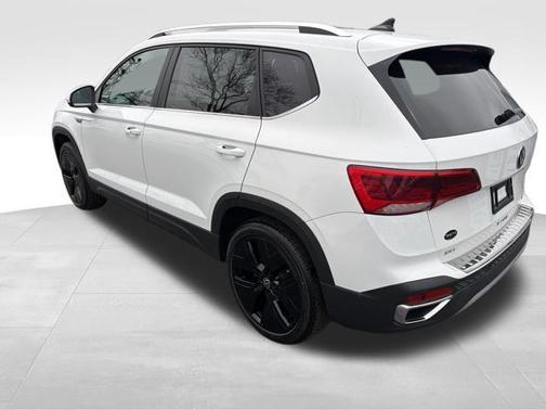 2022 Volkswagen Taos 1.5T SEL