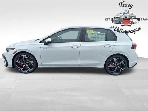 2025 Volkswagen Golf GTI 2.0T SE DSG