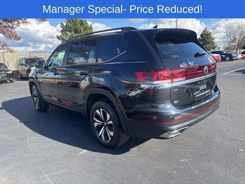 2024 Volkswagen Atlas 2.0T SE