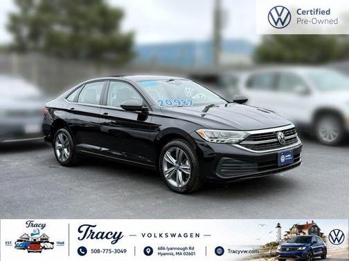 Deep Black Pearl 2023 Volkswagen Jetta 1.5T SE