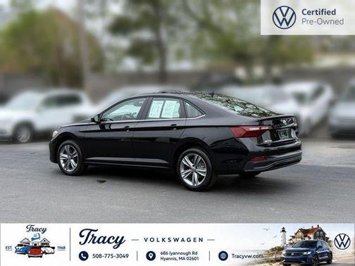 Deep Black Pearl 2023 Volkswagen Jetta 1.5T SE