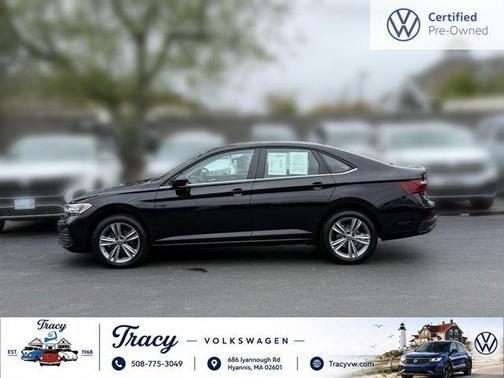 Deep Black Pearl 2023 Volkswagen Jetta 1.5T SE