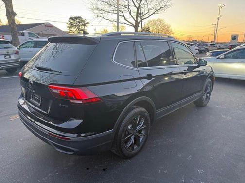 2022 Volkswagen Tiguan 2.0T SE 4MOTION