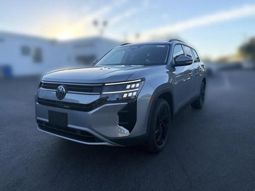 Silver Mist Metallic 2027 Volkswagen Atlas SE w/Technology