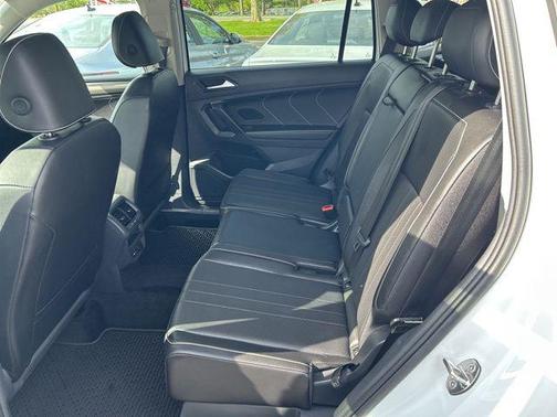 2024 Volkswagen Tiguan 2.0T SE 4MOTION