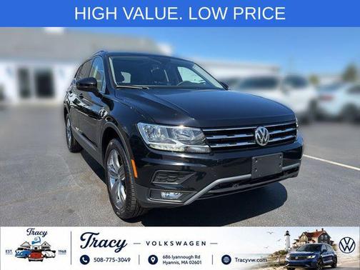 Deep Black 2020 Volkswagen Tiguan 2.0T SEL