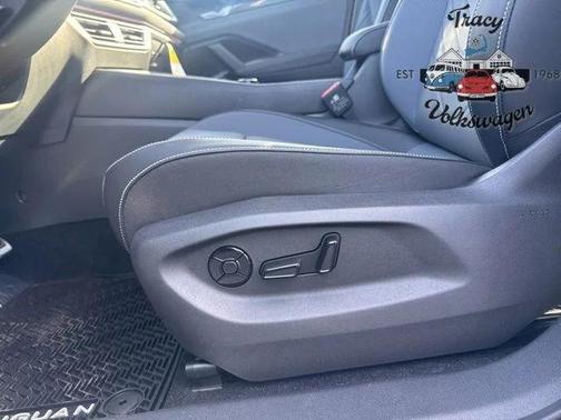 2026 Volkswagen Tiguan 2.0T SE R-Line Black 4MOTION