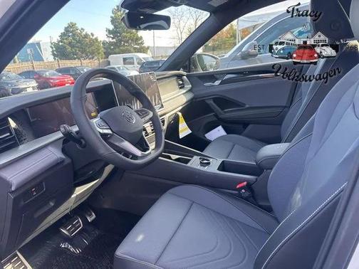 2026 Volkswagen Tiguan 2.0T SE R-Line Black 4MOTION